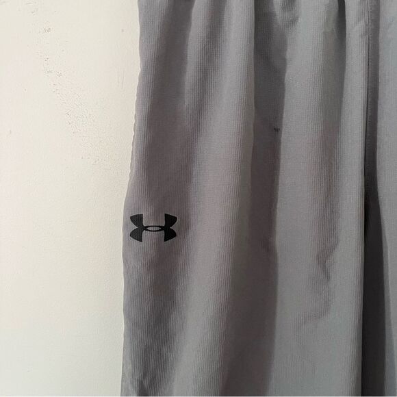 Under Armour Grey Loose Lined Ankle Zipper Track Pants - Picture 8 of 9